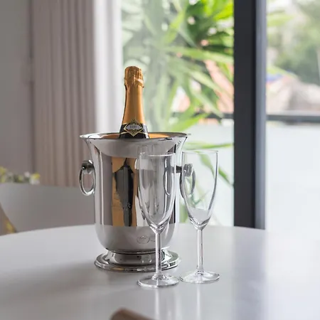 Apartamento Sunflower Luxury Loft W Ac Downtown And Metro