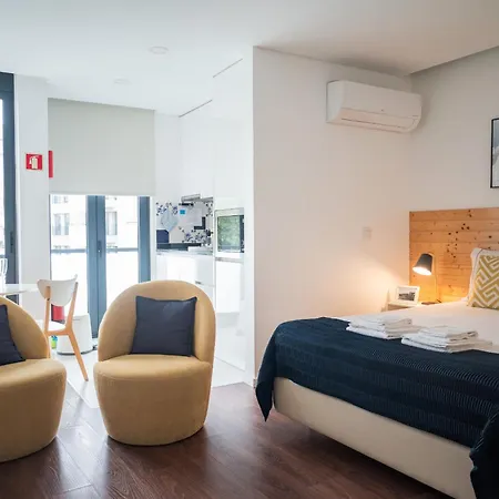 דירה Sunflower Luxury Loft W Ac Downtown And Metro פורטו